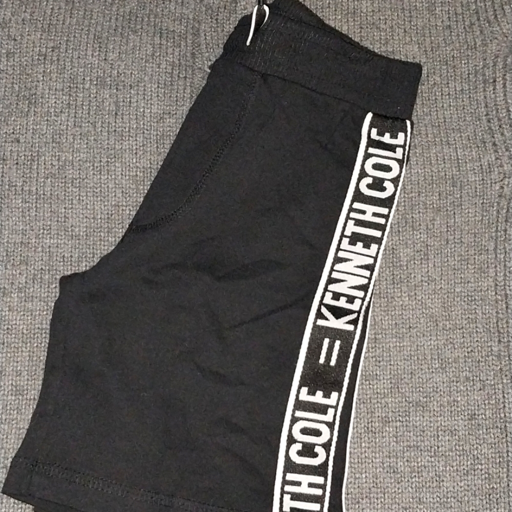 Kenneth cole